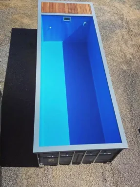 30ft-shipping-container-swimming-pools-4.webp